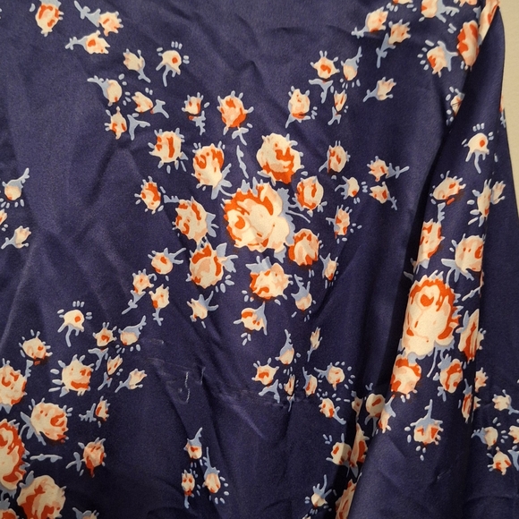 Morgan Lane Fit For Fun Midnight Blue Floral Wrap Silky Robe - Picture 3 of 9